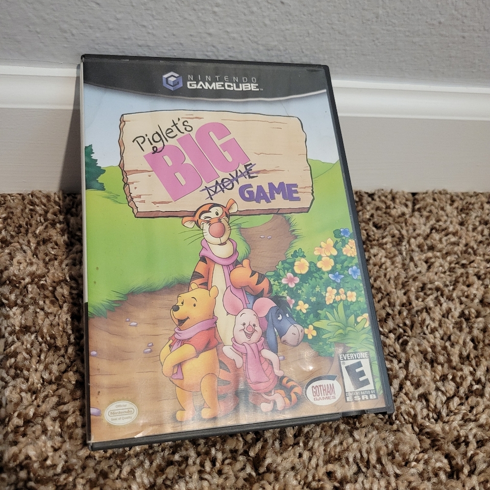 Nintendo game cube game piglet's big movie with manual. Smoke free home.